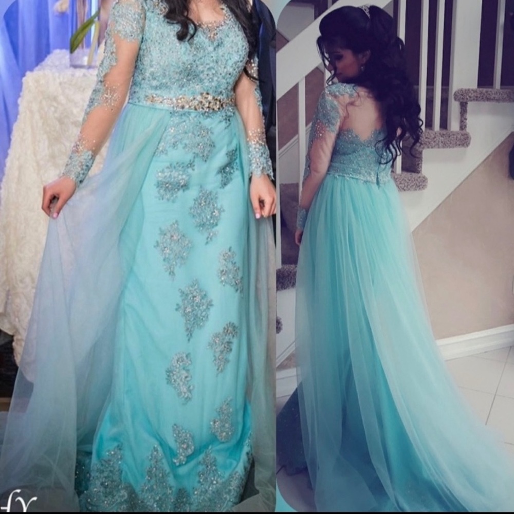 Beautiful baby blue detailed dress